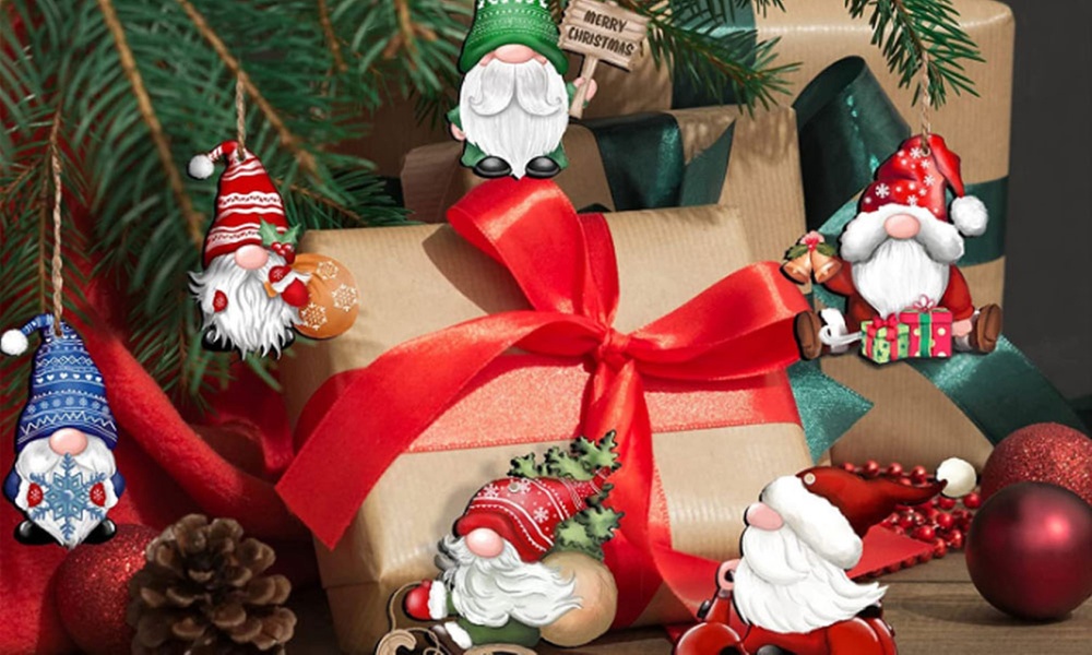 Conjunto de 24 adornos navideños de madera