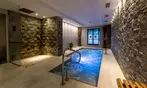 Circuito de spa privado con copa de cava y tratamientos extra a elegir