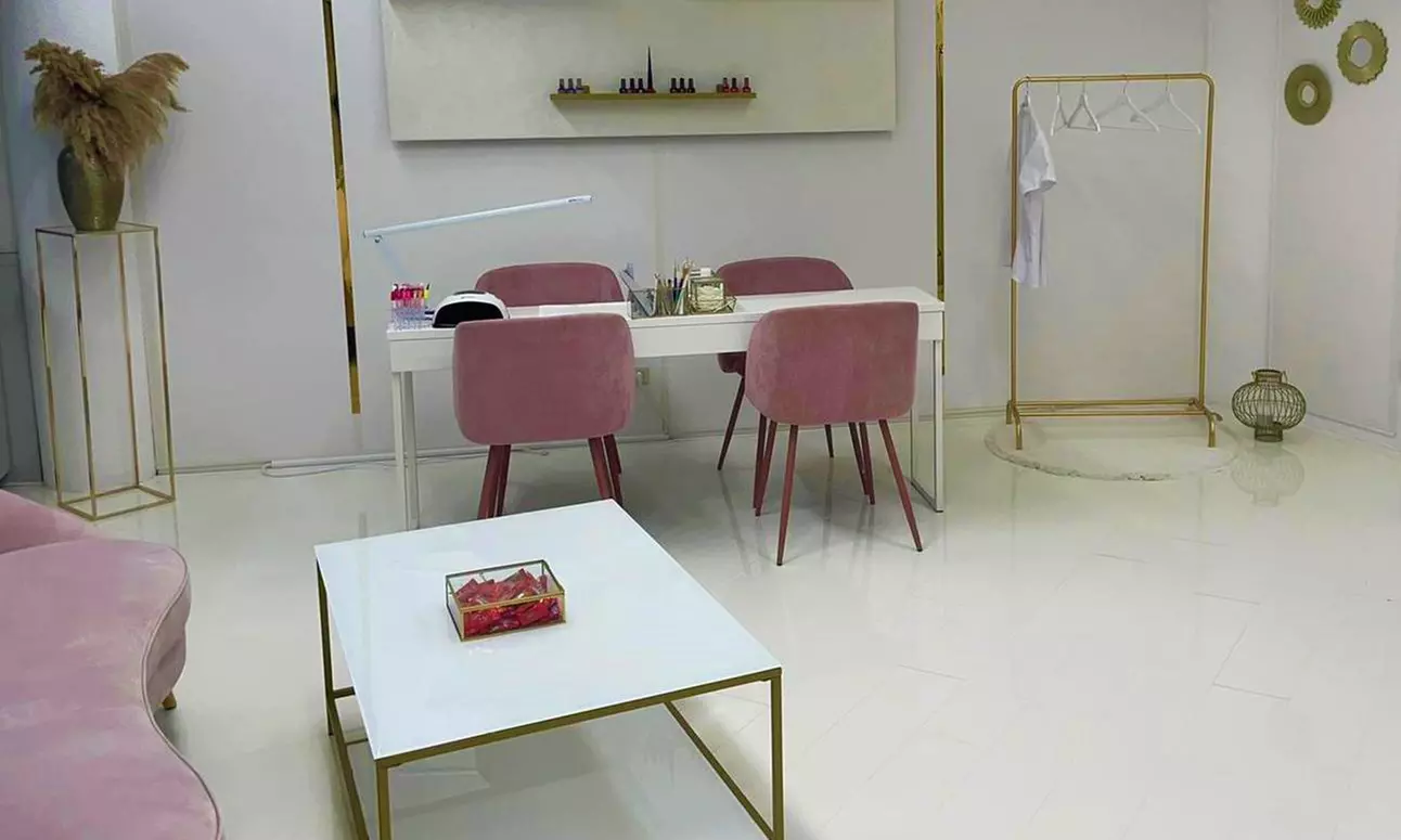 Manicure gellak of BIAB in R'dam