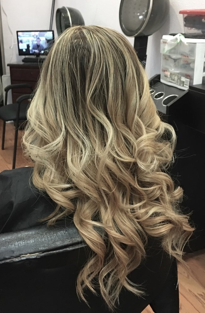 Haircut, Shampoo, Single Process Color, Full or partial Highlights & More (Up to 42%Off)