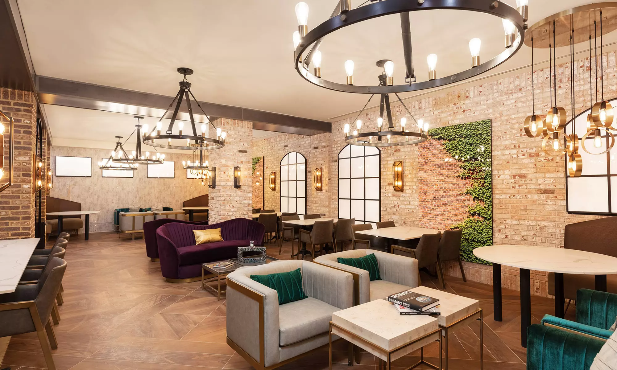 Midtown Manhattan hotel near Grand Central w/ Grab and Go credit