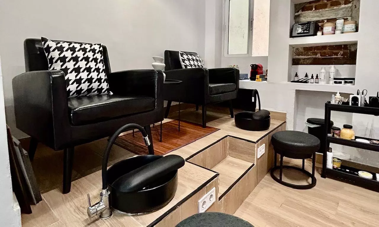 Limpieza facial posverano con opción a electroestimulación o LED