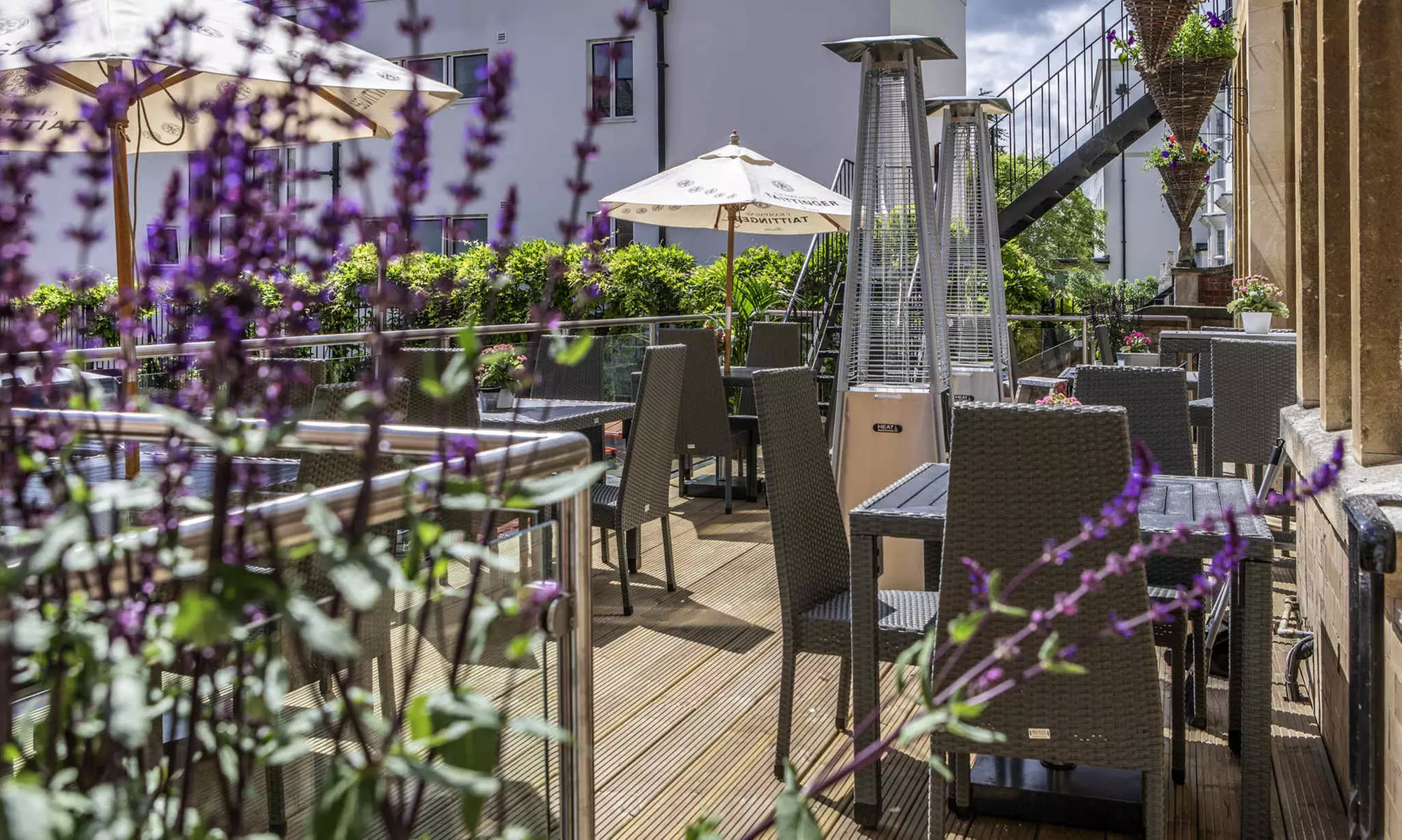 Up to 36% Off on Afternoon Tea at Mercure Oxford Eastgate Hotel