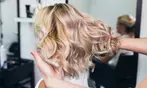 Damen-Haarschnitt mit Waschen & Föhnen, opt. + Hyaluron Behandlung