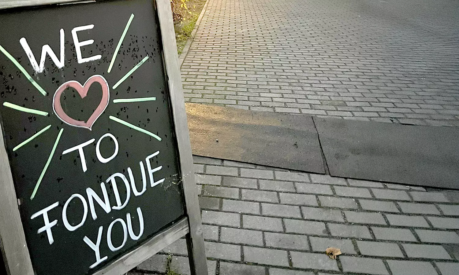 Exklusives Fonduedinner mit Feuerzangenbowle und optionalem Käsefondue