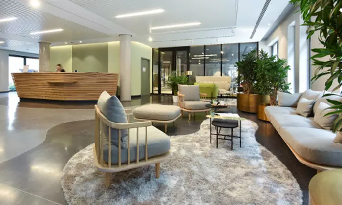 Leuven-La-Neuve: Doppelzimmer mit Late Check-out, opt Frühstück