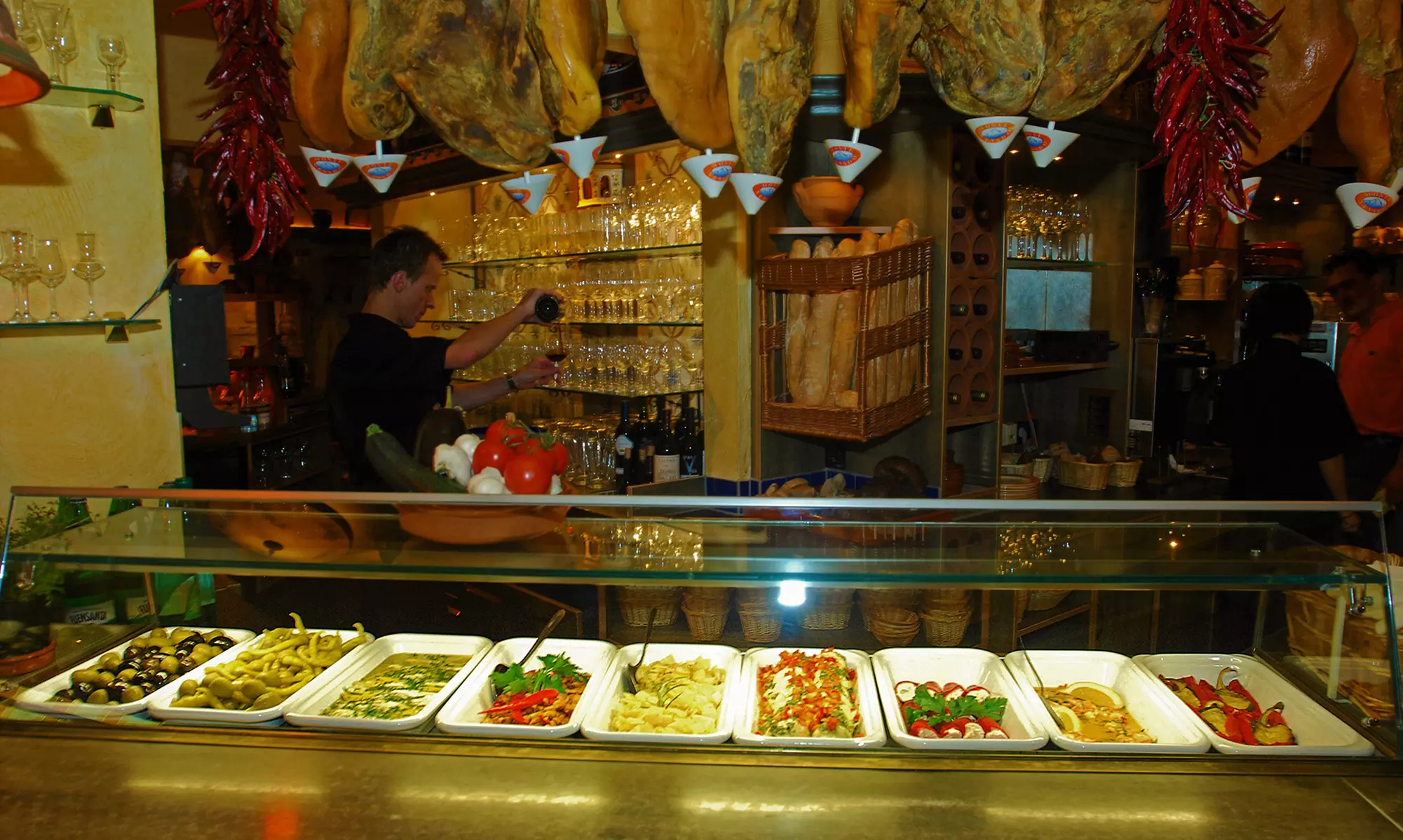 Authentische spanische Tapas Variation für 1-4 Personen