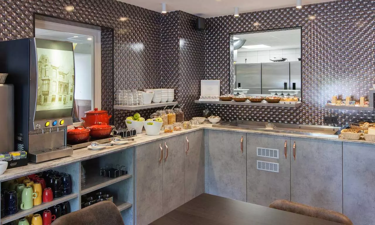 Den Haag: Zweibett-, King- oder Familienzimmer mit Frühstück