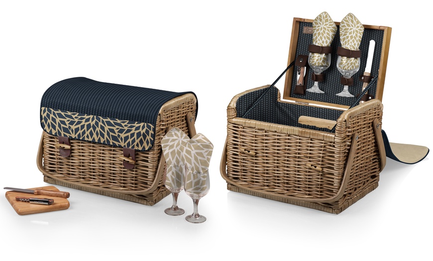 Up To Off On Wine And Cheese Picnic Basket Groupon Goods