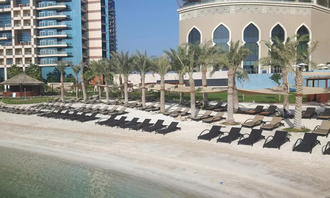 Weekday or Weekend Pool or Beach Access - Child AED 100, Adult AED 150