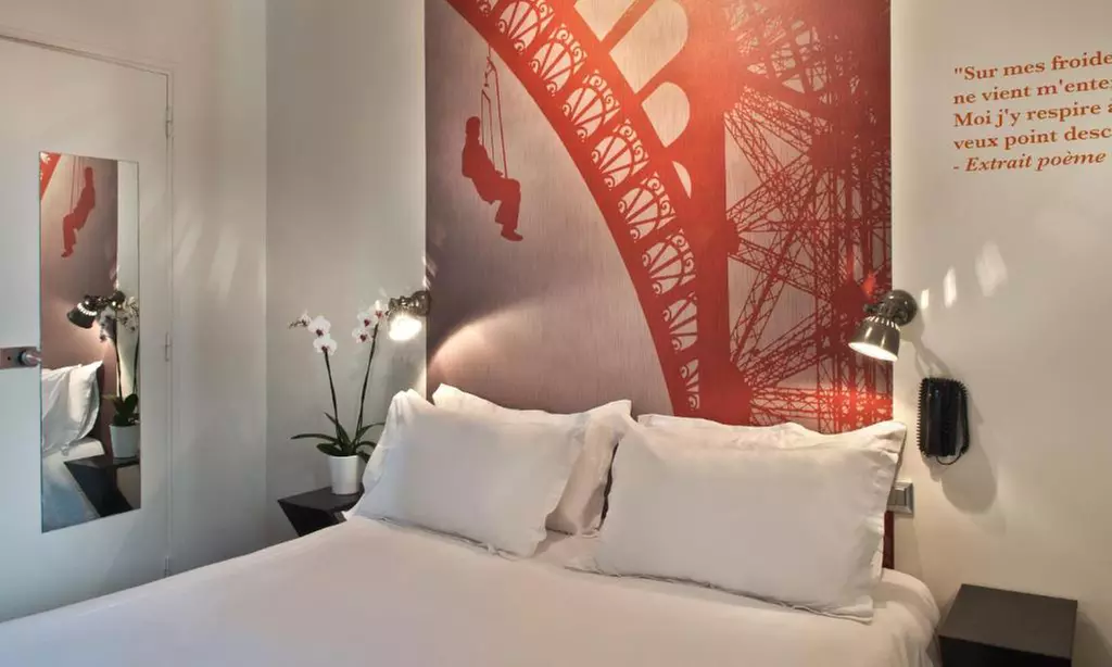 Proche Paris : chambre double option petit-déjeuner