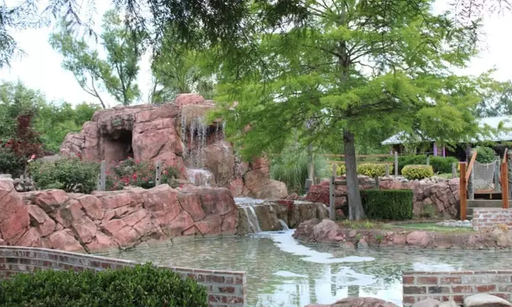 18-Hole Mini Golf and Slushie of Choice – Pearl, MS