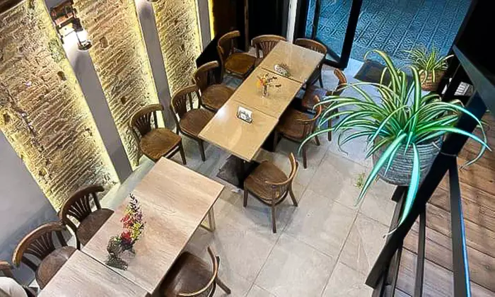 Menú indio-bengalí para 2 o 4 con entrante, principal, postre y bebida