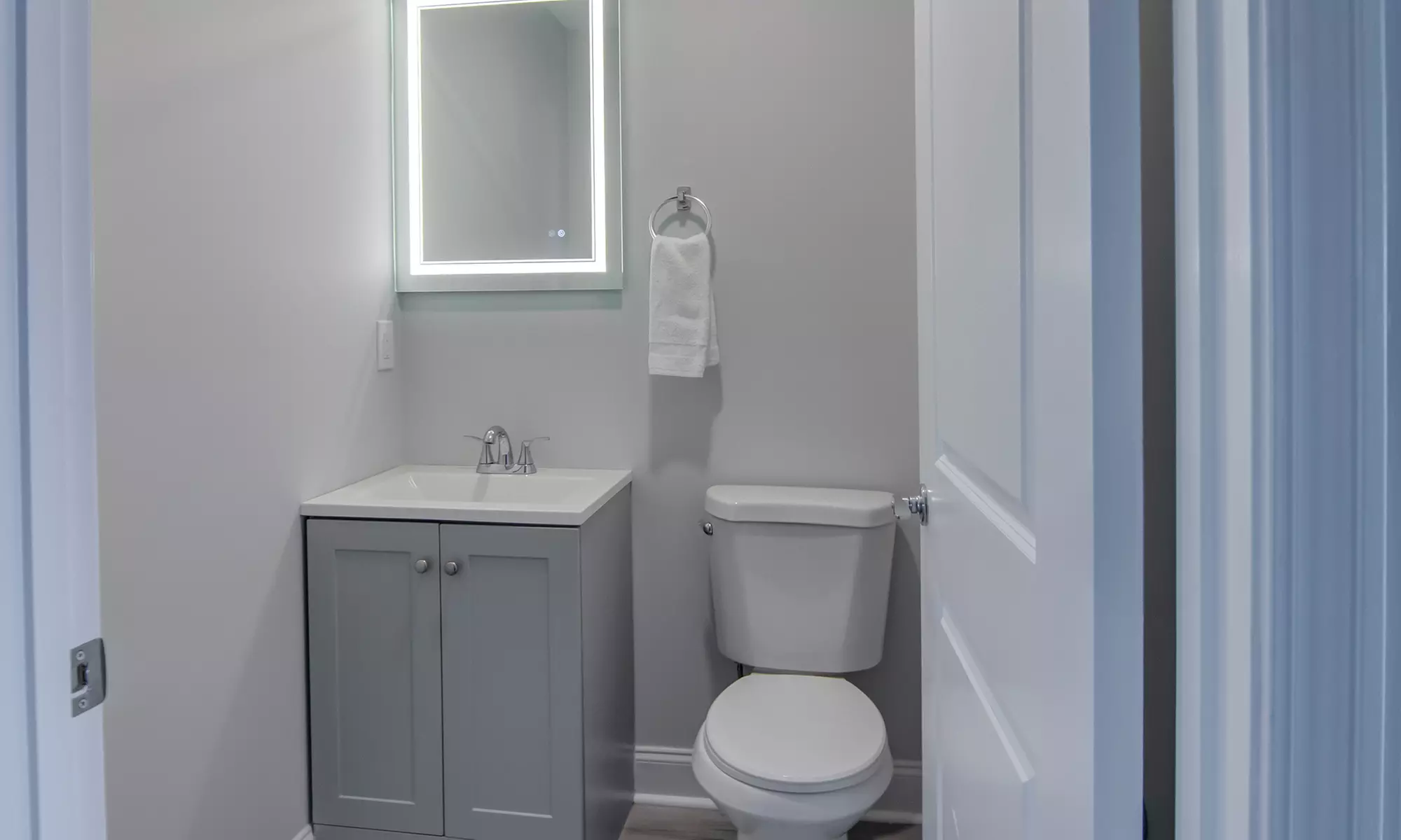 Oceanfront Boardwalk Escape with Stunning Views and Coastal Comfort