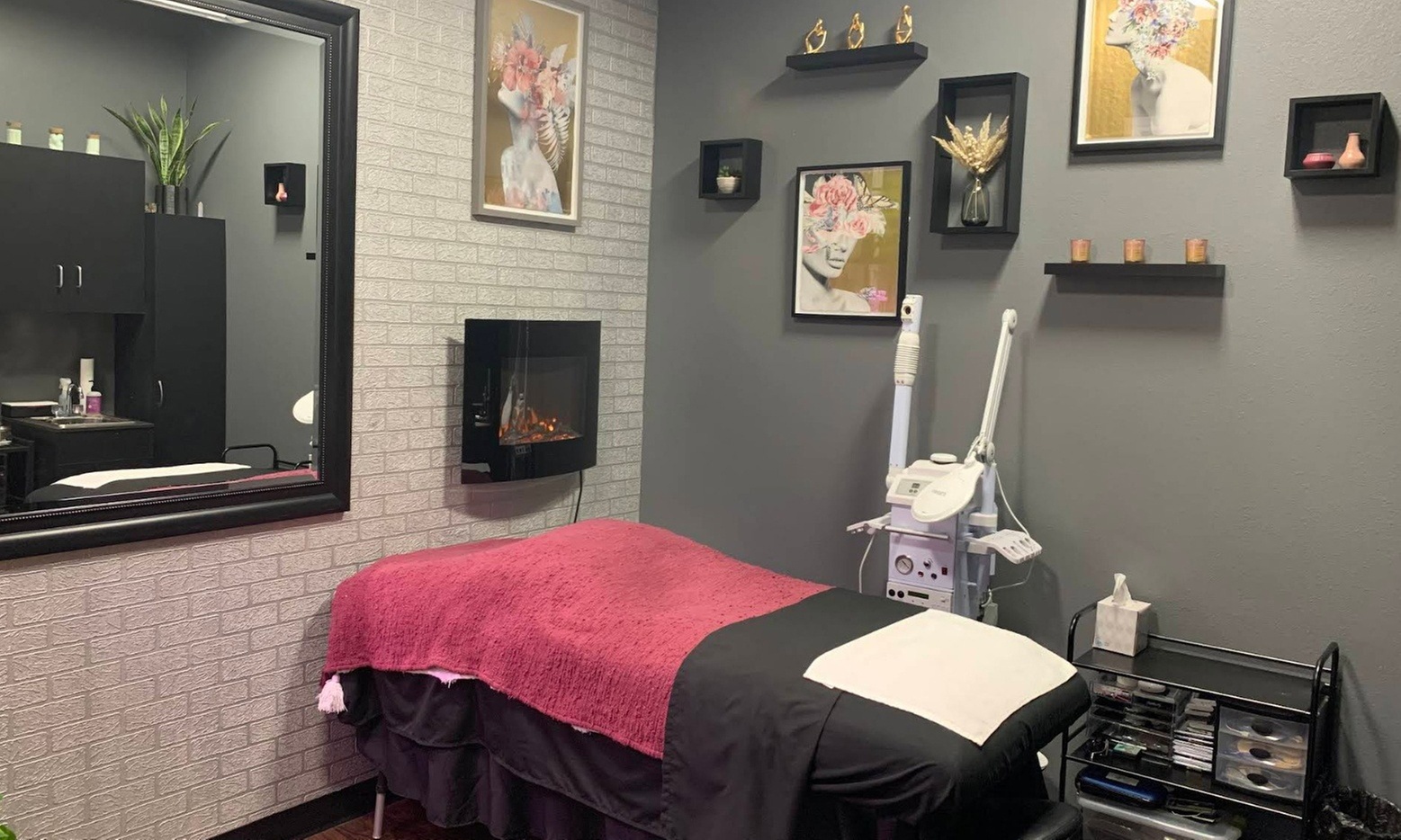 Classic, Hybrid, or Volume Lash Extensions — Optional Two-Week Fill