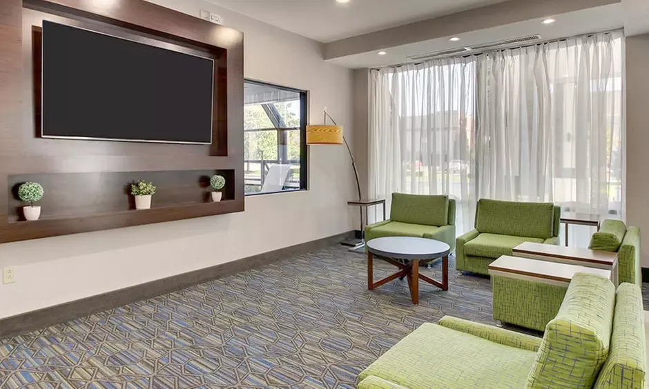 Stay at Holiday Inn Express Fishkill–Mid Hudson Valley, NY