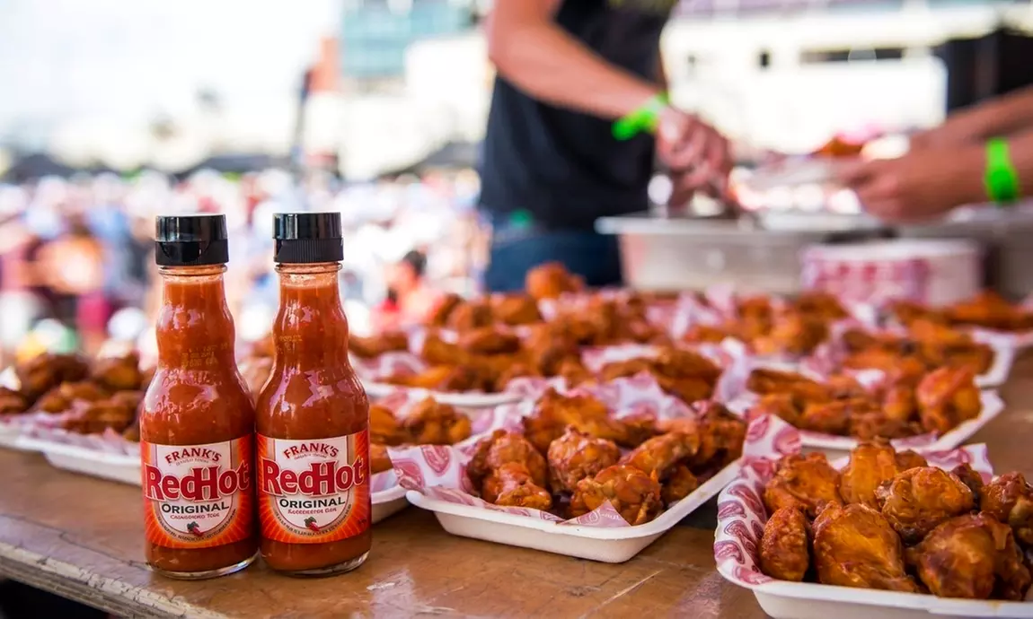 Guided Tasting Adventure through San Diego's Vibrant Gaslamp Quarter