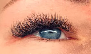 Neumodellage 3D-Volumen-Wimpernverlängerung opt. mit Refill nach 3 Wochen für 1 Person (bis 25% sparen)