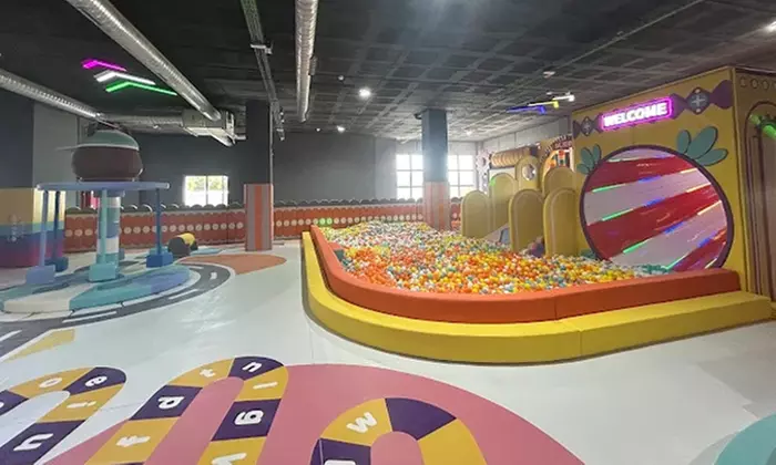 1 hora de saltos en parque de colchonetas World Jump para 1 persona