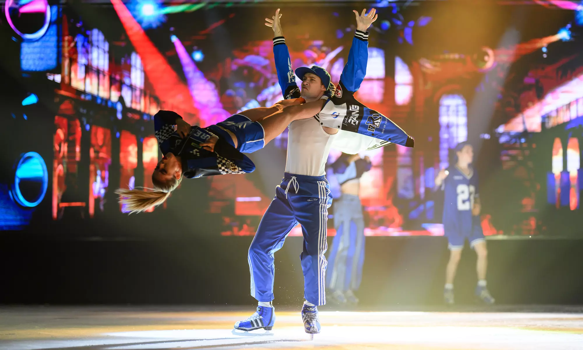 Ticket für „Holiday on Ice - Cinema of Dreams“: 21.11.2025–16.04.2026