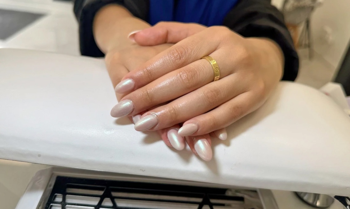 Jusqu'à 49% de remise sur Manucure-pédicure chez Belle and Bien