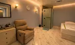 Gents Private VIP Room Spa Treatments with Shower Facility