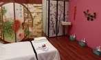 Massage or Reflexology with Hot Stones & Foot Bath: Up to 60 Minutes!