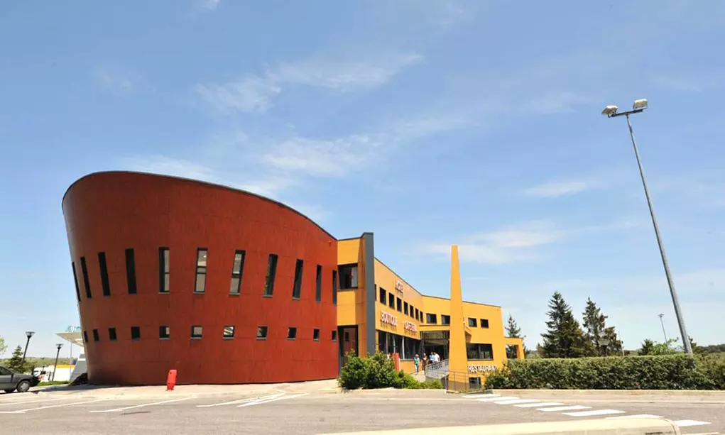 Proche Millau : séjour en chambre double, option PDJ et apéritif