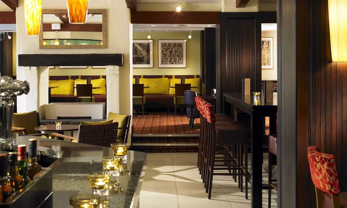 Warwickshire: Spa Stay with Breakfast, Dinner & Treatments