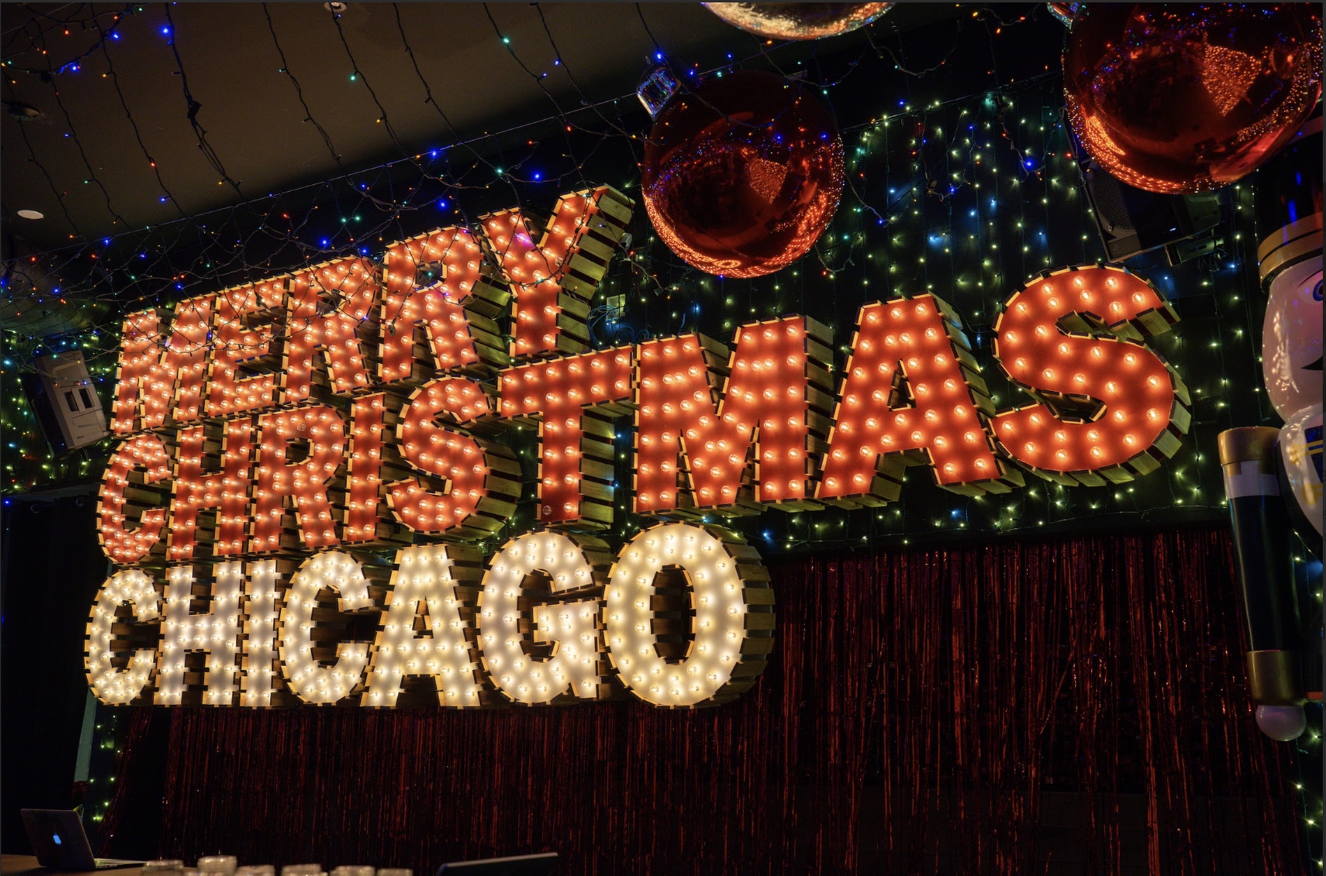 Holiday Pop-Up Bar – Festive Cocktails & Entertainment