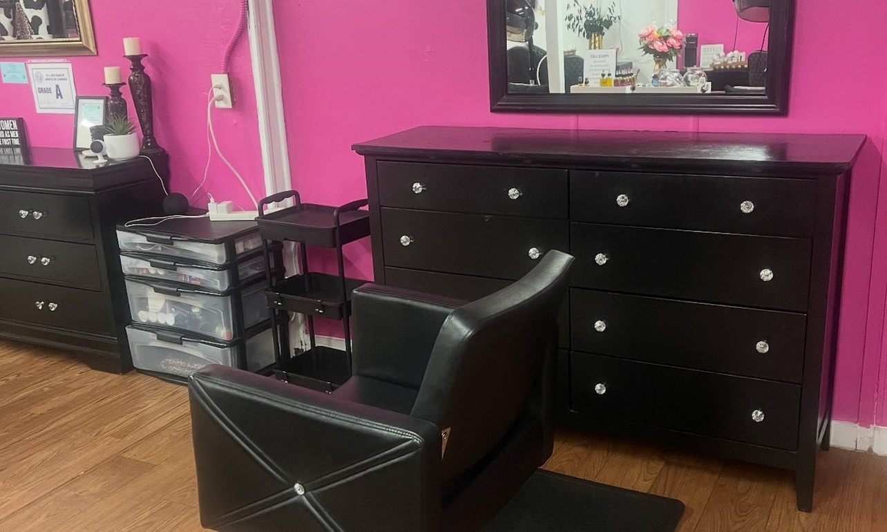 60-Min Wash & Blowout, Shampoo & Style, or 90-Min Silk Press Package