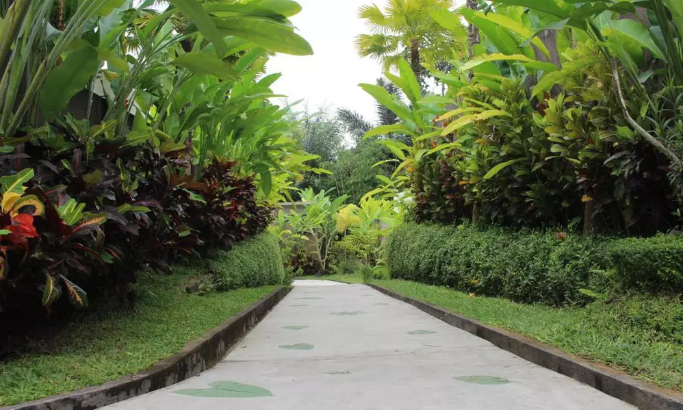 Bali: 5 or 7 Nights with Massage & more at Senetan Villas & Spa Resort