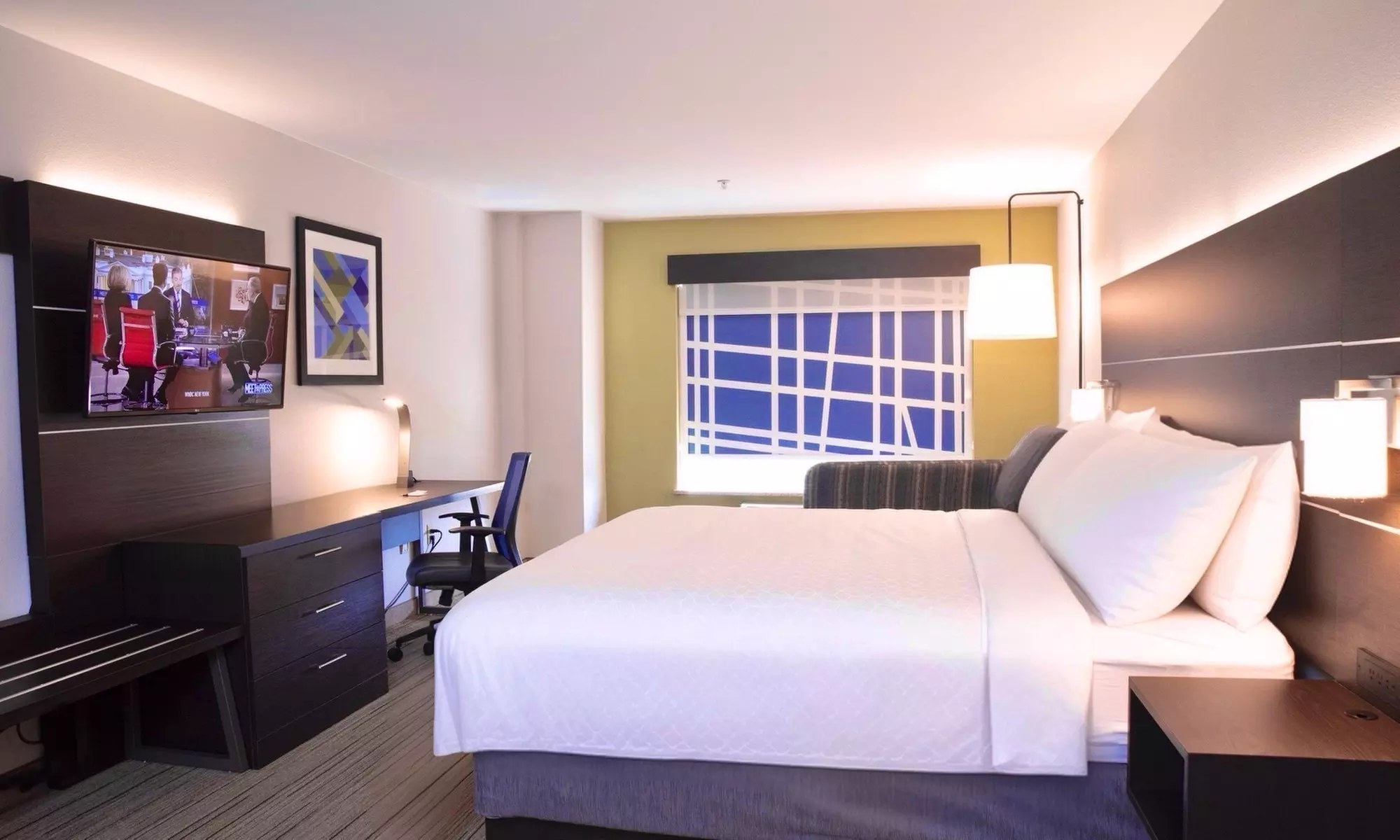 Stay at Holiday Inn Express & Suites Chester–Monroe–Goshen, NY