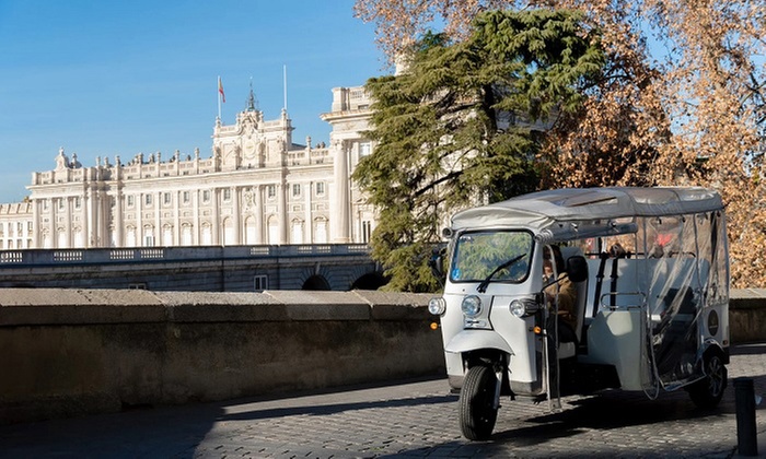 Tour de 30 o 60 minutos en Tuk Tuk para hasta 4 personas