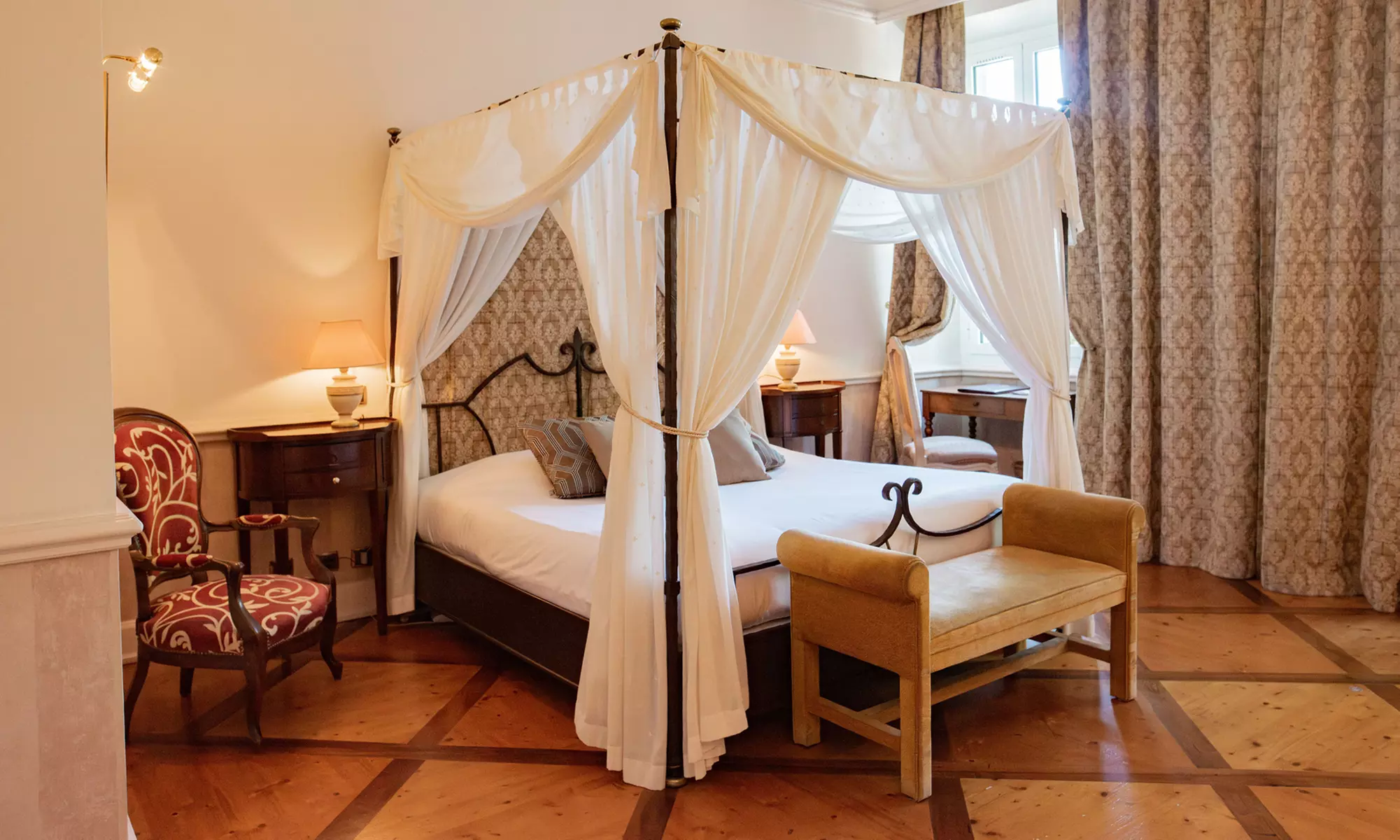 Savoie : chambre charme ou suite avec petit-déjeuner, vin et champagne