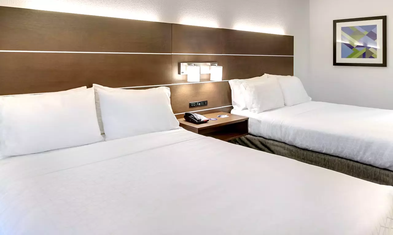 Stay at Holiday Inn Express Fishkill–Mid Hudson Valley, NY