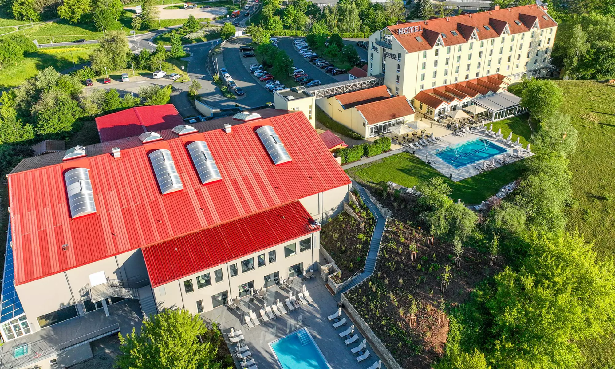 Jena: Doppelzimmer mit All Inclusive und Badminton