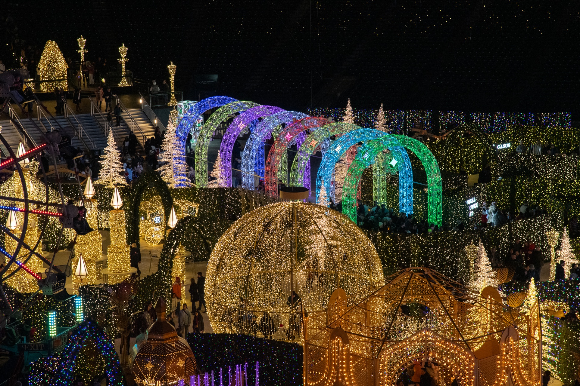 Enchant Christmas Las Vegas – World's Largest Light Maze