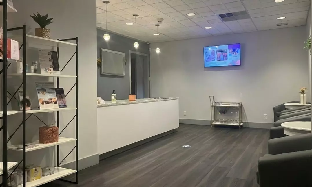 60-Min Swedish or Hot Stone Massage w/ Optional 30 Min Express Facial