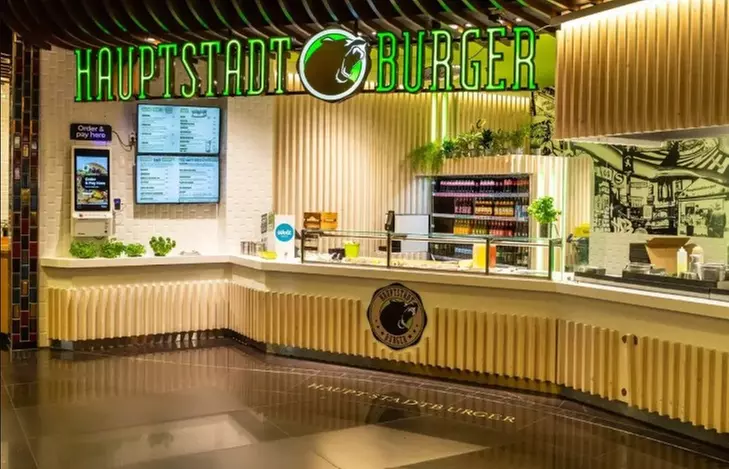 Leckeres Burger-Menü inkl. Pommes für 1 bis 4 Personen