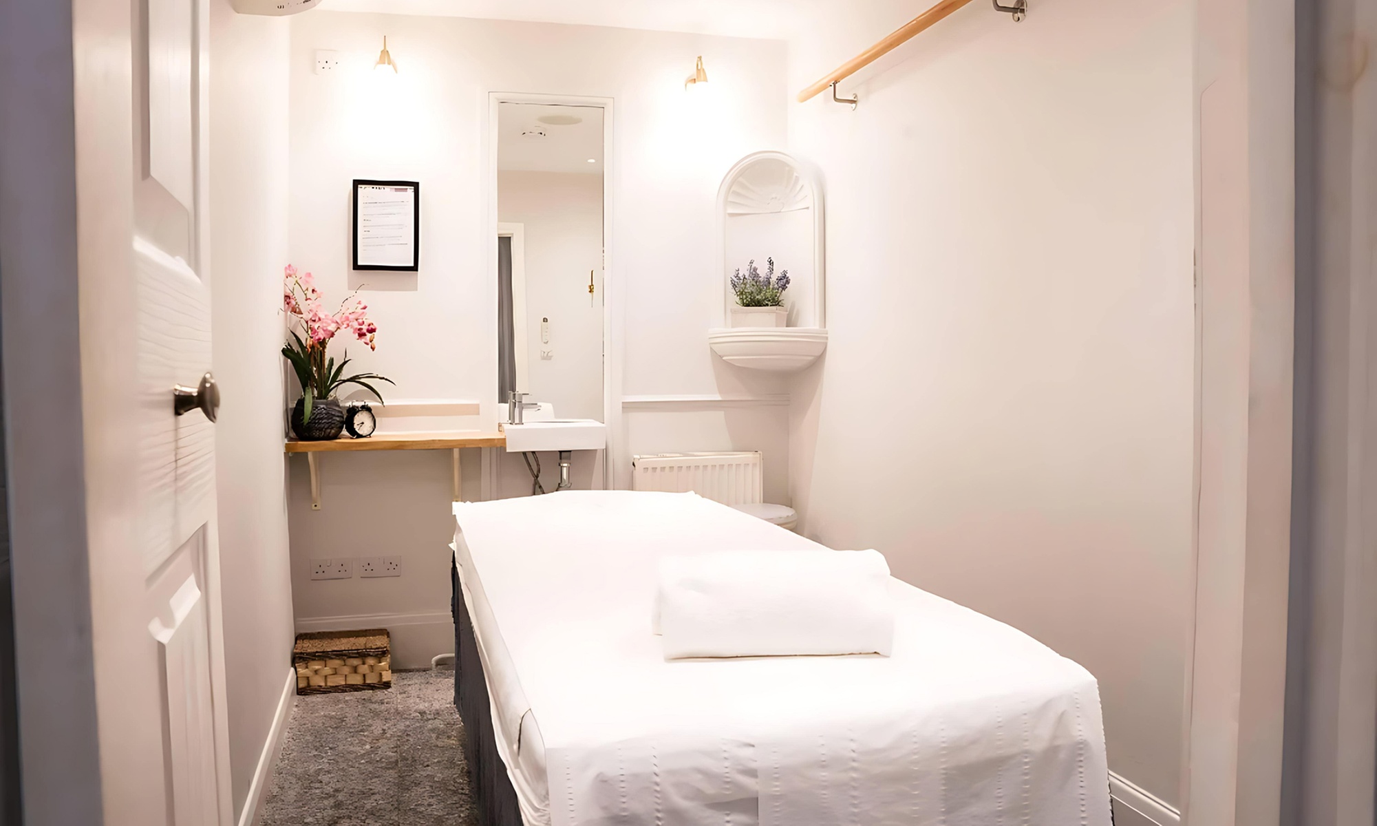 30 Min Thai Back Massage or 60 Min Full Thai Oil/Swedish Massage