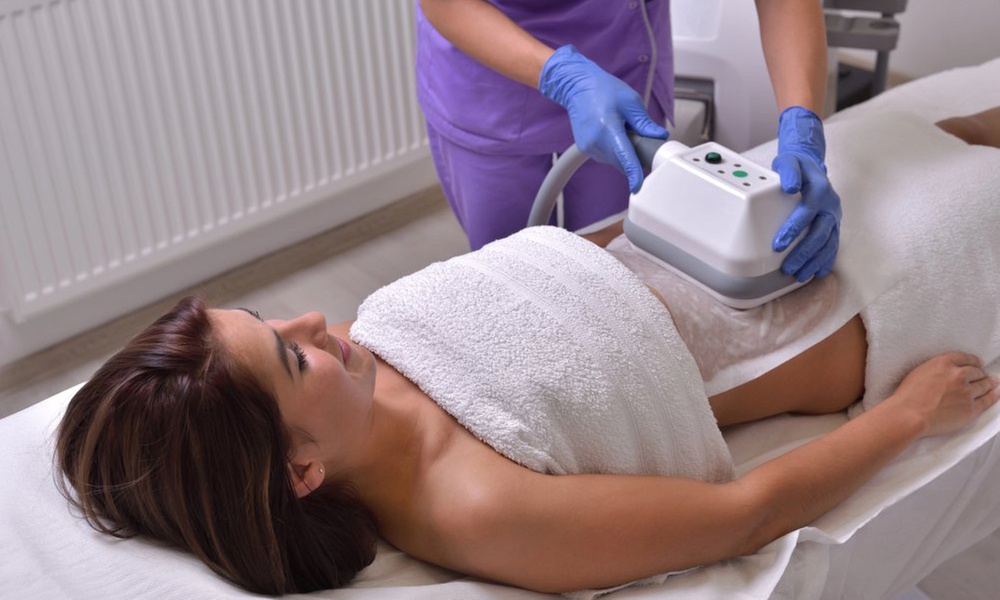 Cryolipolyse à Sanary-sur-Mer : sculptez votre silhouette sans douleur