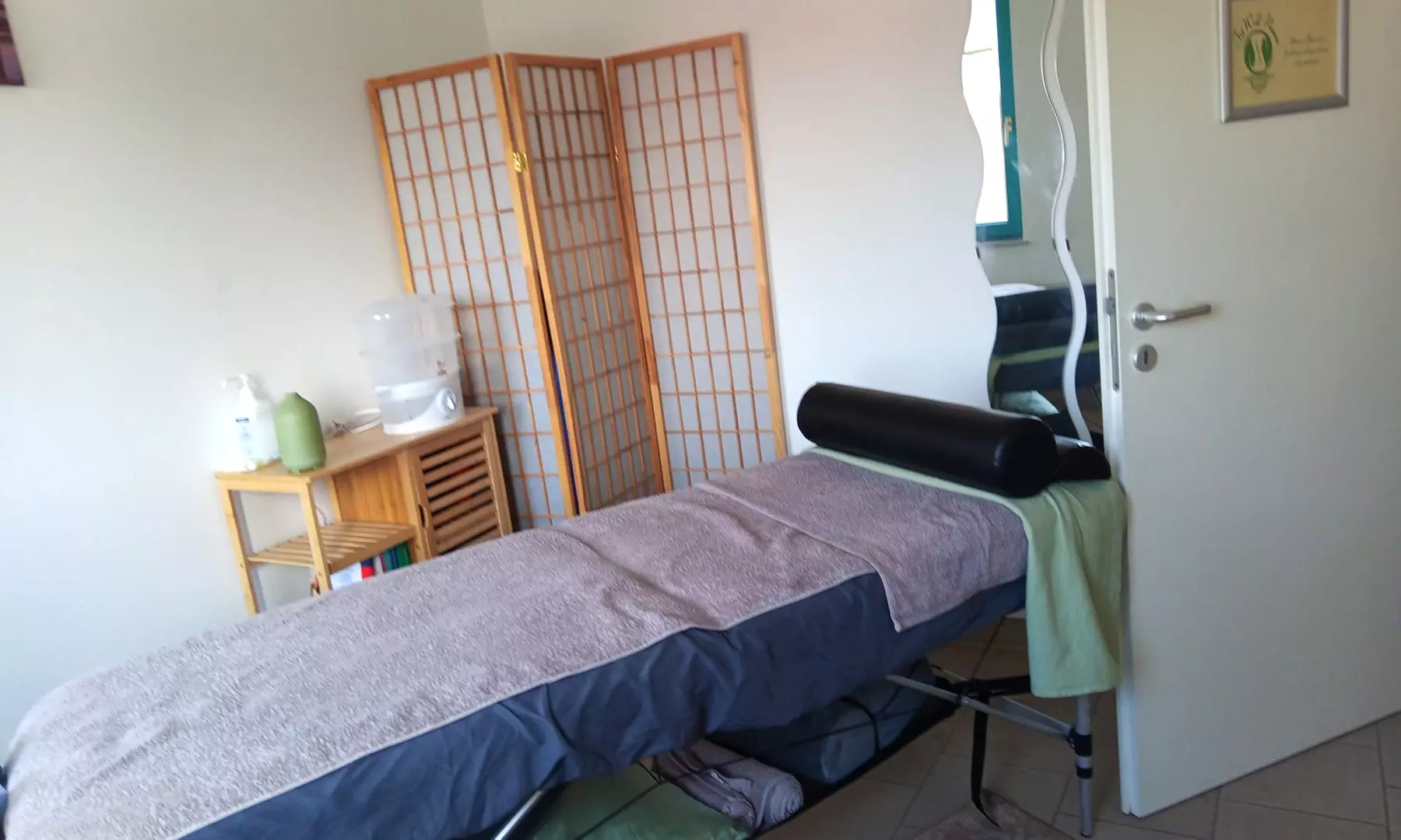 Klassische Teil- oder Ganzkörpermassage / Hot-Stone-Ganzkörpermassage