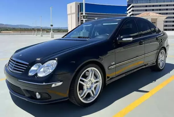 Interior, Exterior & Full Detailing Packages for Cars, SUVs & Trucks