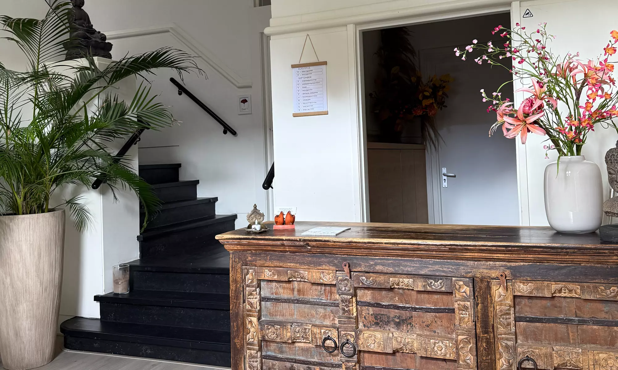 Holistische rust: reiki-, hypnosebehandeling of klankschaalmassage