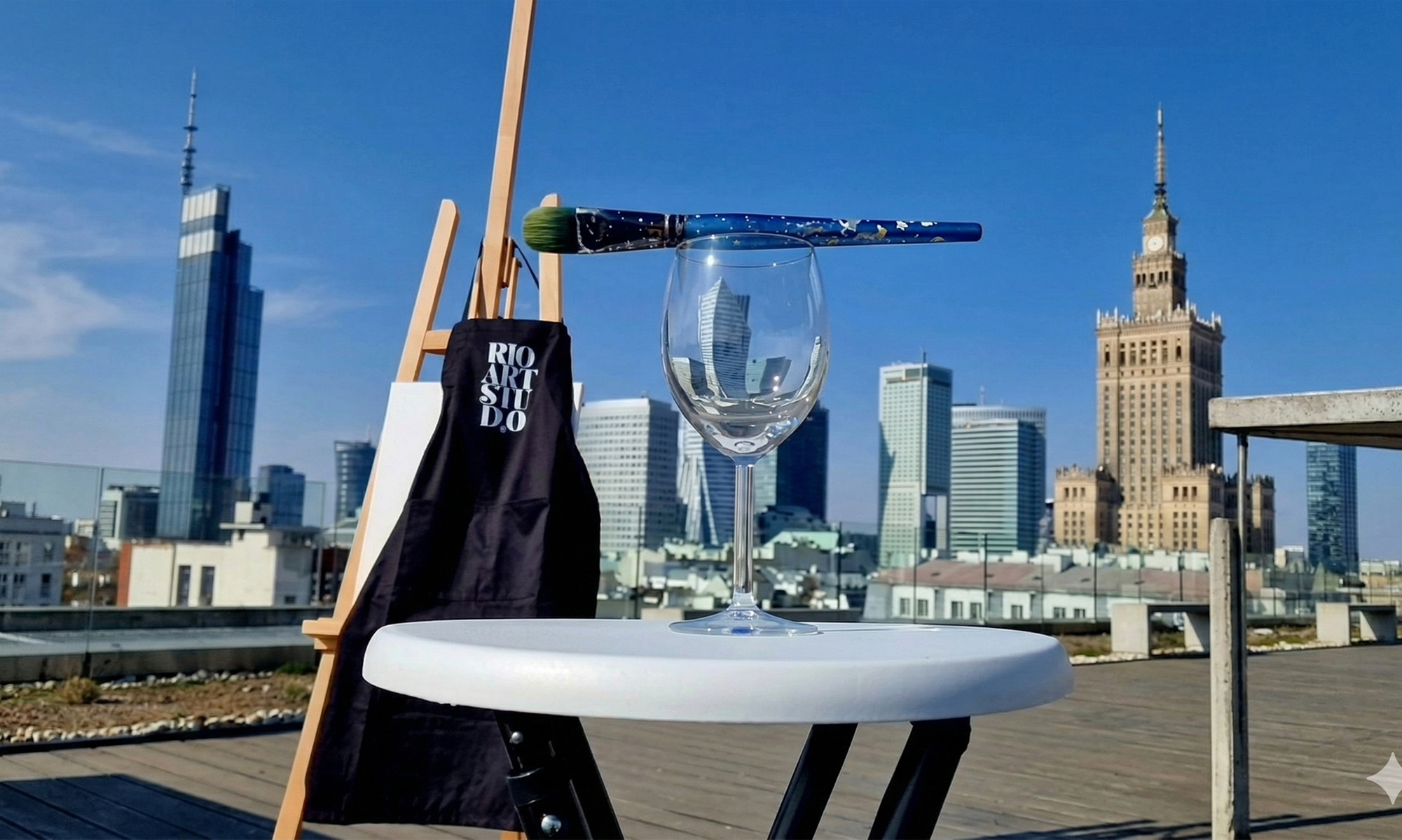 Warsztaty: "Malowanie przy winie" z widokiem na panoramę Warszawy