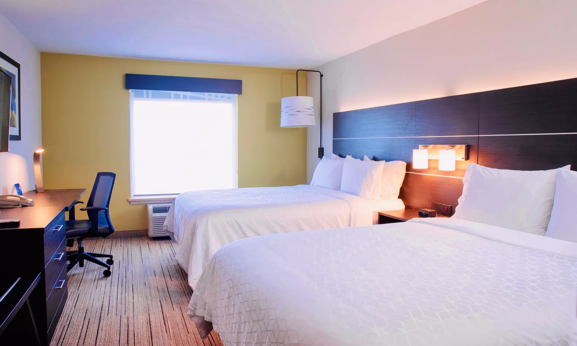 Stay at Holiday Inn Express & Suites Chester–Monroe–Goshen, NY