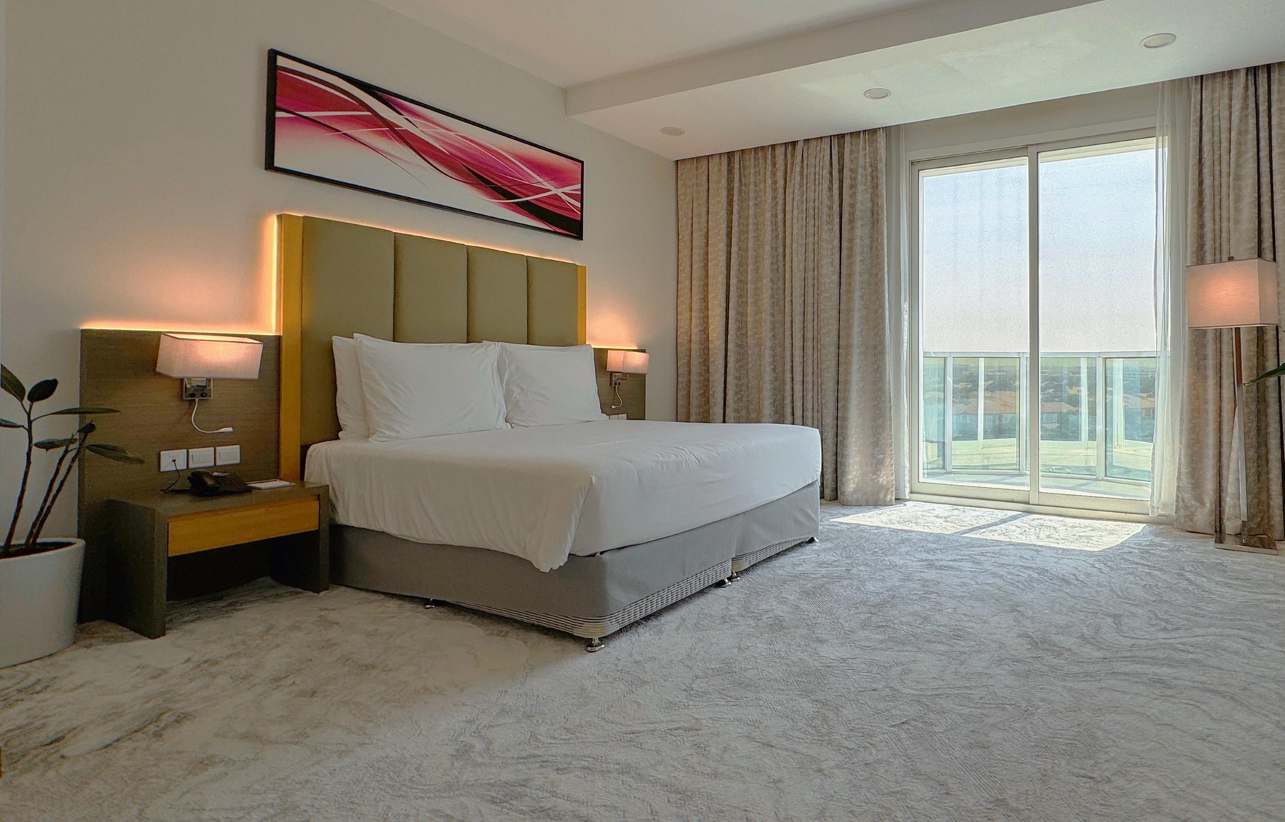 Dubai: One-Night Stay w/ or w/o Breakfast