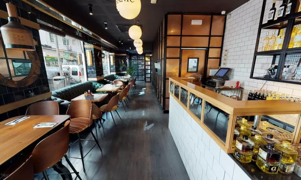 Combo de afterwork en SteakBurger con 5 o 10 cervezas y picoteo