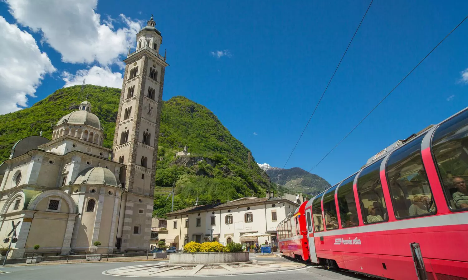 ✈ Milan, Chur & Zurich: 3 or 4 Nights with Hotel, Train & Flights